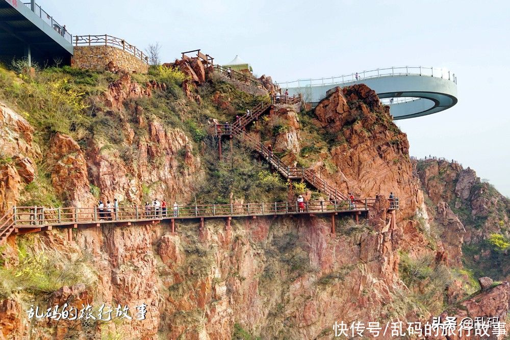 郑州这个景区有世界最长玻璃环廊被誉为“中原小黄山”门票免费