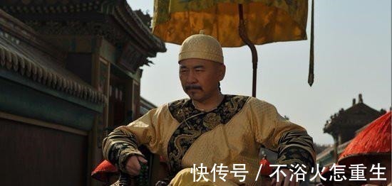 下葬!下葬的雍正帝有一颗金头,原来的头被人砍掉拿走祭奠祖先了!