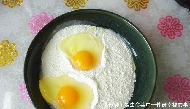 2碗面粉1杯奶,做出圆鼓鼓的泡泡饼,一次发酵真省事,孩子着迷啦