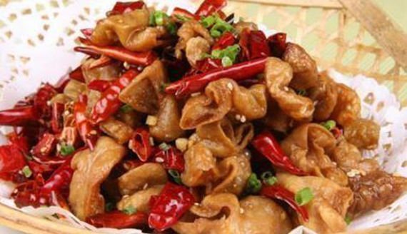 美食精选:回锅牛肉,干煎带鱼,干煸肥肠,蒜蓉苋菜的做法