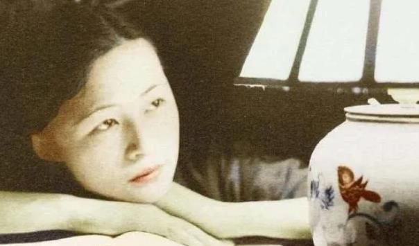  争抢|徐志摩遇难后，林徽因和凌叔华翻脸，只为争抢一口徐志摩的皮箱