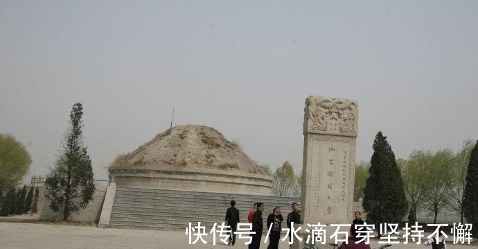 皇陵!实拍北洋之虎冯国璋墓 堪比皇陵如今破败, 看到墓碑上的字你不生气么!