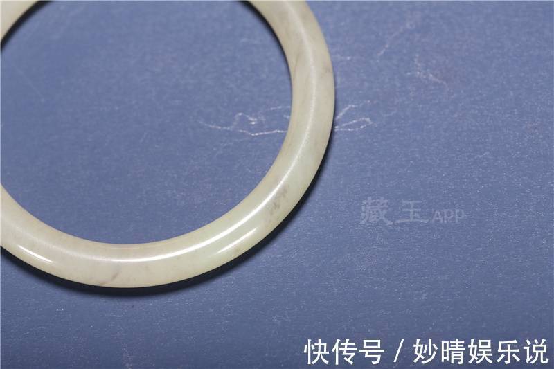 和田玉 最强硬通货!手镯是这么定价的!看完再也不怕买吃亏!