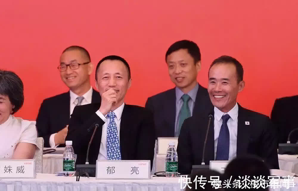 买房|楼市“紧箍咒”收紧,大城市有房3折卖,2022年后还能买房吗?