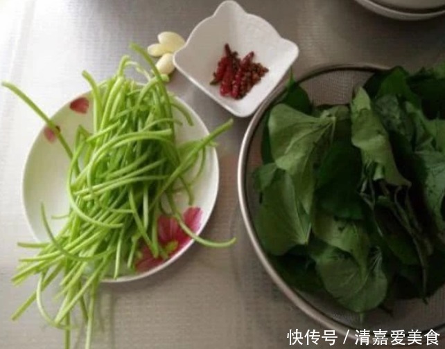  做法|老妈把“红薯杆”换个新做法，变成美味的凉拌菜，端上桌就光盘！
