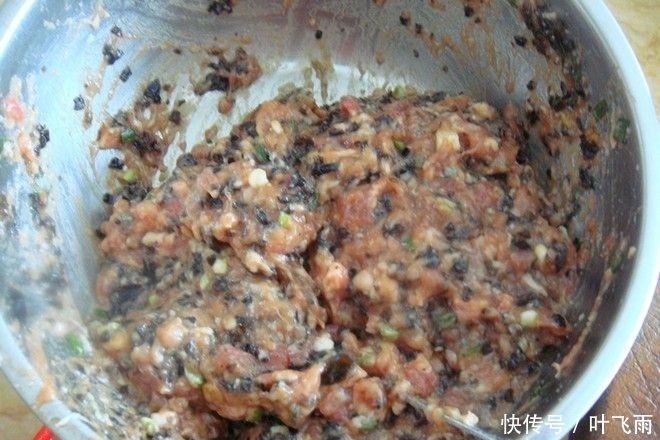 清香|第一次做这样的素包子,暄软清香不塌陷,味道好营养高,松软味美