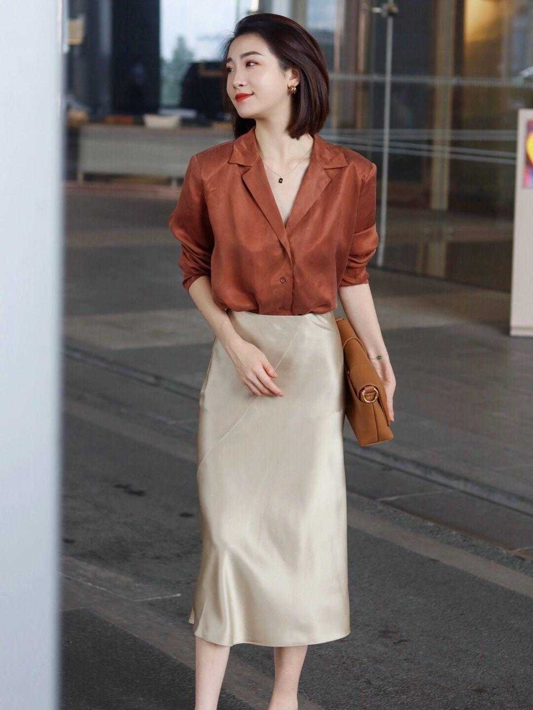 字裙|衬衫的“高级穿法”是这样的,优雅干练又有气场,实用又时髦
