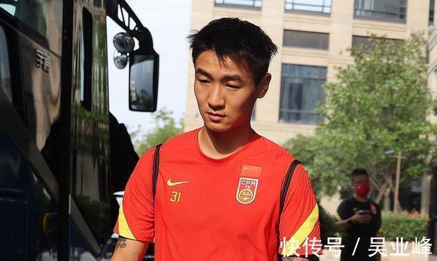 替补|国足大战越南队出师不利,热身赛对手又搞事,李铁遭遇新问题