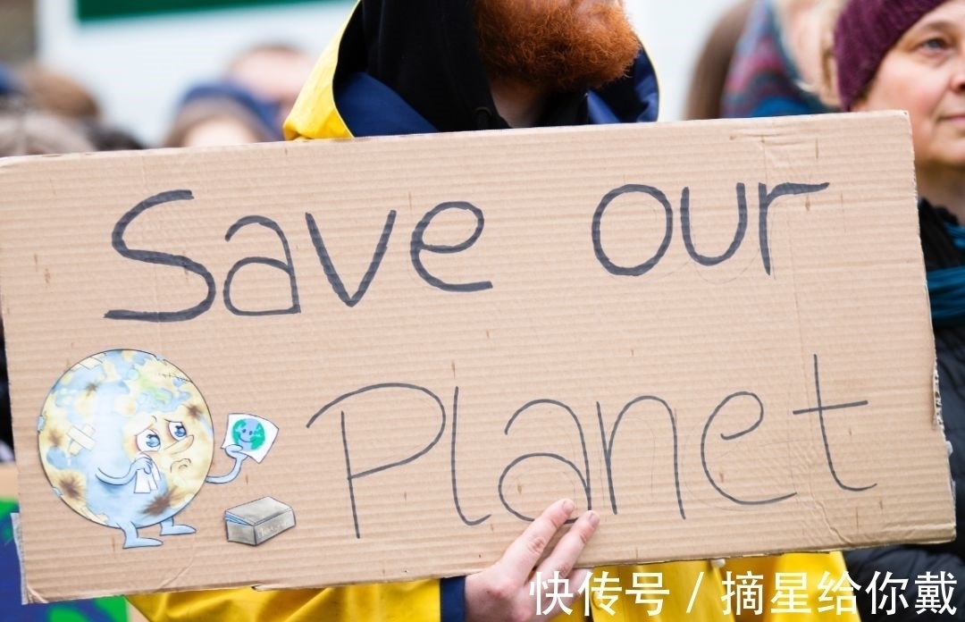 剩菜做旗袍、塑料瓶造大楼,这些年轻人正在用垃圾拯救世界!