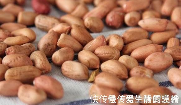 血管|人到中年想长寿,推荐3类食物,养颜抗衰,疏通血管,增强体质