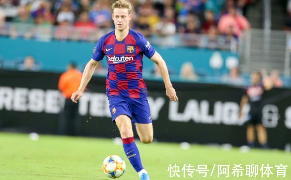 诺坎普|巴萨3-2揪出混子巨星！场上混工时，场下闹离队，下场遭球迷狂嘘