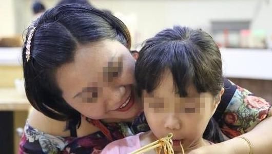 身边人|孩子经常被父母“喂饭”,潜藏隐患真不少,第一个伤害的就是脾胃