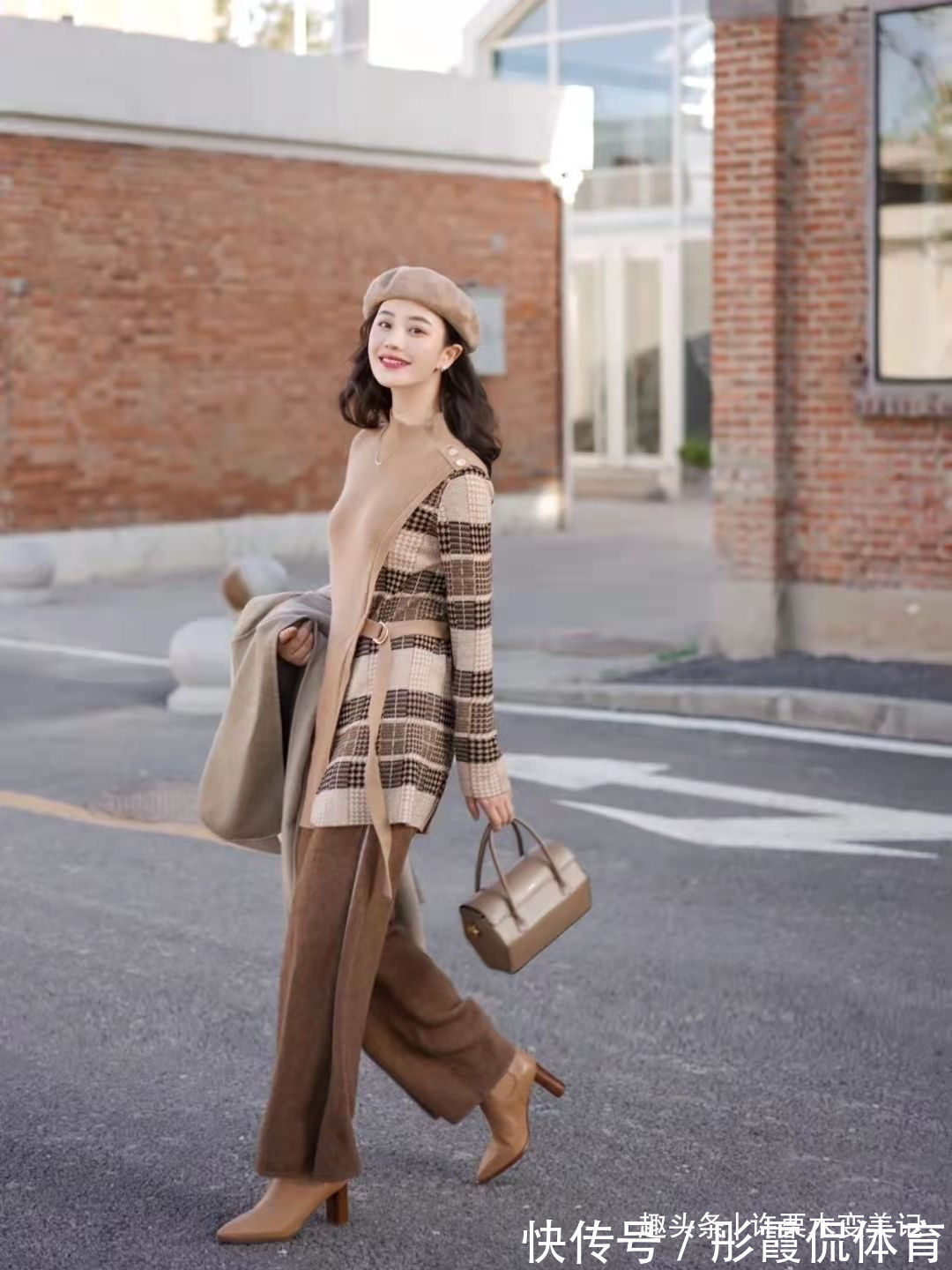 裸靴 女人过了48岁,少穿运动鞋吧,太土!试试这3双,真美