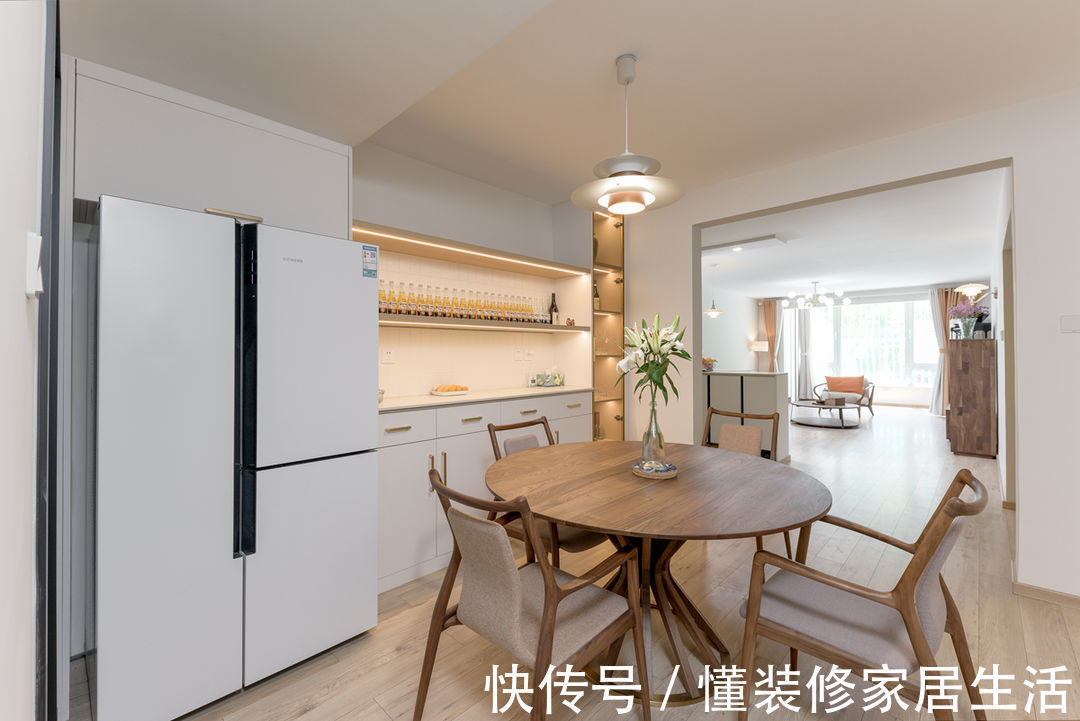 主卧|第一次装修不想后悔!113㎡坚持简装,大白墙少吊顶,耐看还省钱