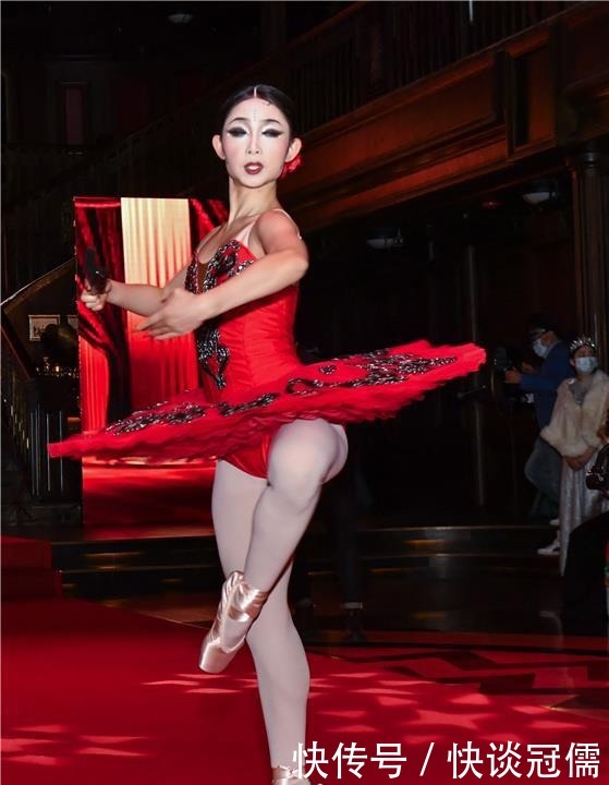 登时间之船对话时尚之都,奏东西交响沉醉世界知音