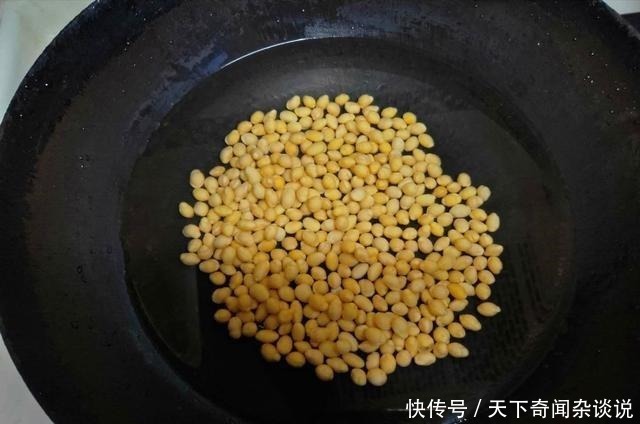 豆子|打豆浆时,最忌豆子泡完直接打,多加1步,豆浆又香又浓无腥味!