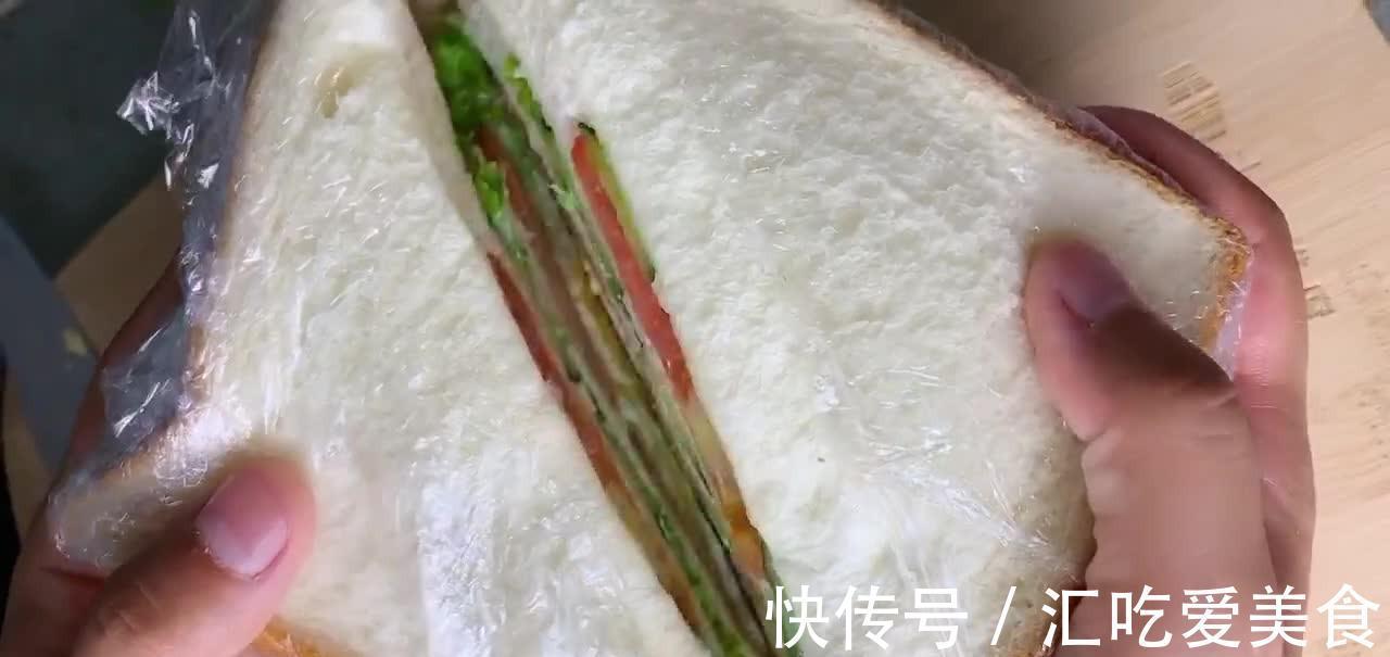 中式三明治的做法，食材搭配丰富营养价值高，早餐值得一试！