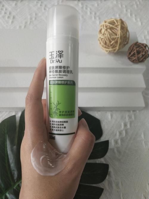 你用的水乳被点名了吗？全网“公认好用水乳”盘点，坚持用气色佳