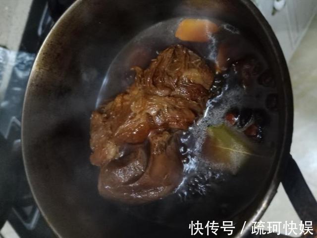 牛肉|怎样炖牛肉？吃着才软烂鲜香，老师傅告诉我，只需一勺它轻松搞定