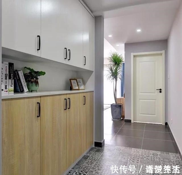 鞋柜|新家的玄关鞋柜这样定制，超实用又大气，朋友入门看后都表示羡慕！