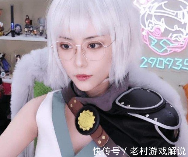 背景故事|周姐那些惊艳的白发cos造型:白月魁精致 新形象更女神