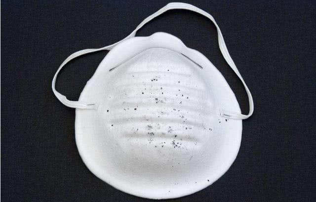 老李|46岁男子,不痛不痒,查出肺癌,手上1个标记,提示已到中晚期