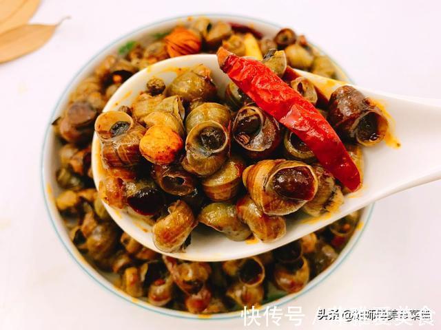 食用油|田螺洗完还是有沙？老渔民教你一妙招，田螺拼命吐沙，拦都拦不住