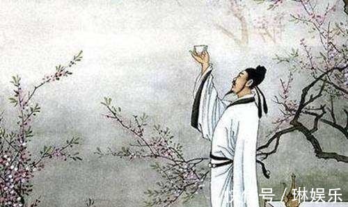 微微一笑&杨国忠借对联骂李白是猴,李白微微一笑,三步之内,答出千古绝对