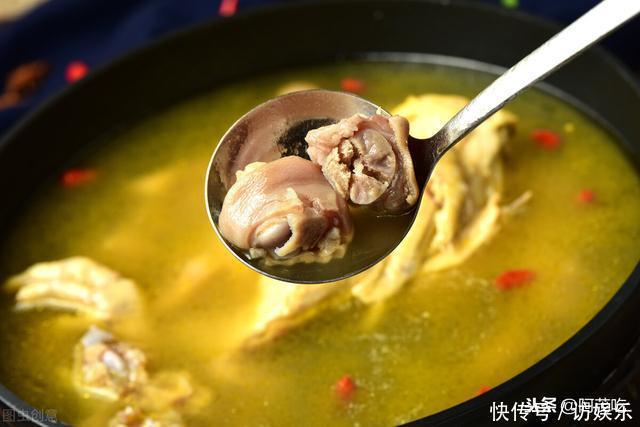 手把手教您炖鸡汤,营养美味,全身暖呼呼