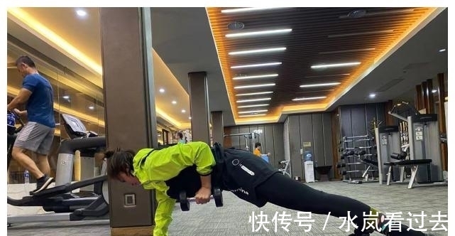 小霞|自律的张歆艺,减肥瘦身成功后,重回颜值巅峰