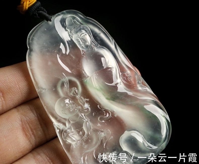 翡翠观音|佩戴翡翠观音一定要心诚，这些忌讳不要触碰，它才能带来很多好运