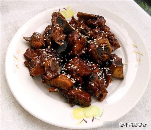 肉菜|自制懒人肉菜，一炒一焖，20分钟出锅，零经验的小白也能学会