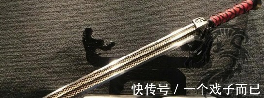 人工艺术#埃及出土3000年宝剑,千年不腐,自称技术远超中国!