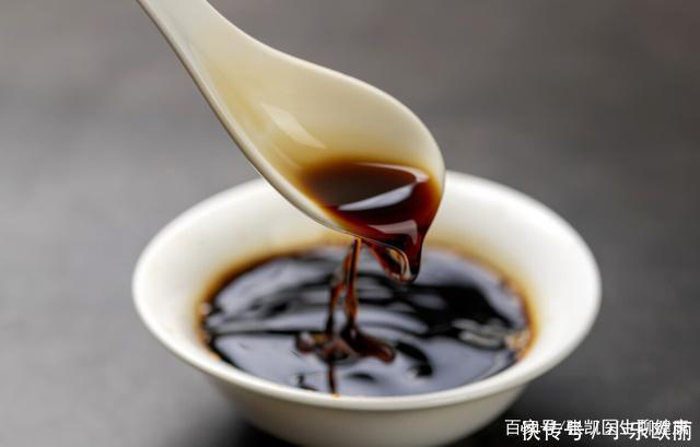 3种调味料,或正“悄悄”损伤你的肝脏,提醒父