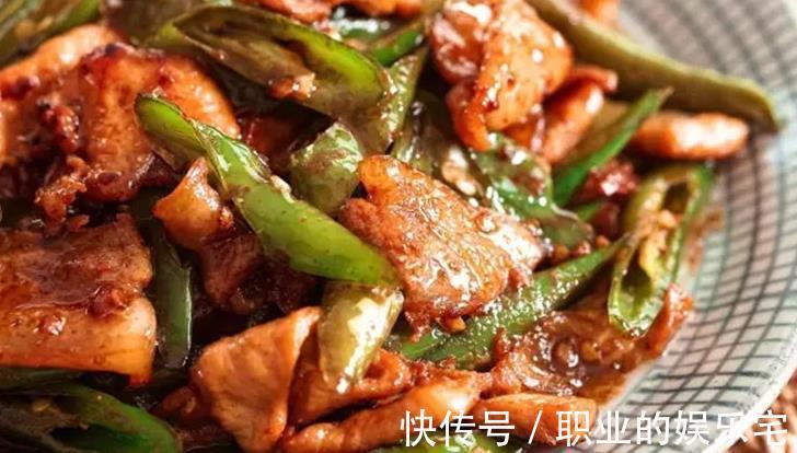饭香|三伏天不吃炖肉，教您做盘“小炒肉”，简单省事，下饭香很解馋