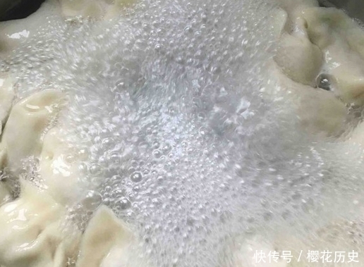 饭店|婆婆教我做的这种饺子馅,比饭店的好吃10倍,上桌马上光盘!