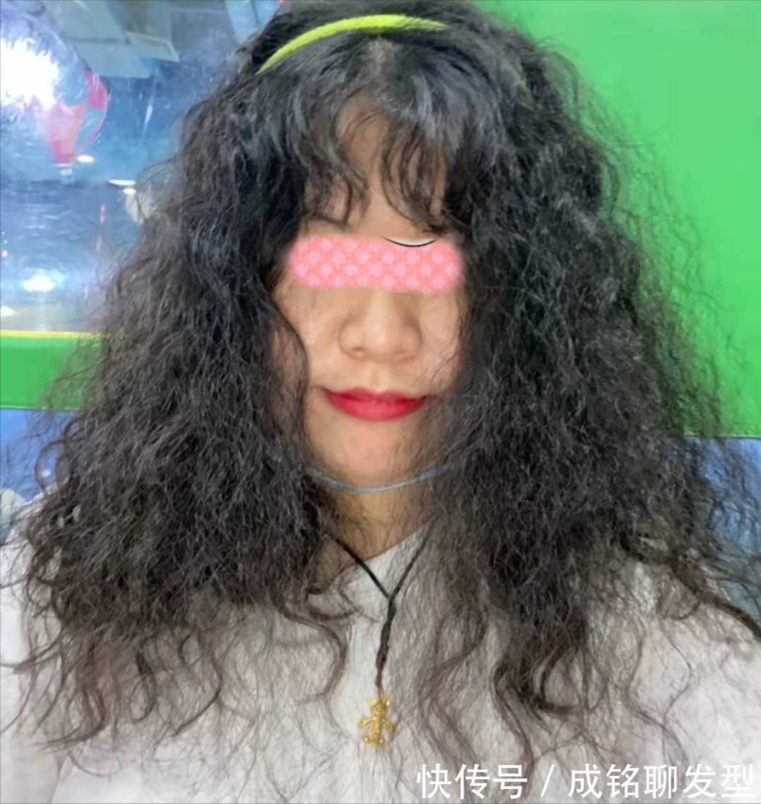 发质|头发烫炸毛,而且干枯毛躁怎么办?这四种方法可改善发质恢复美感