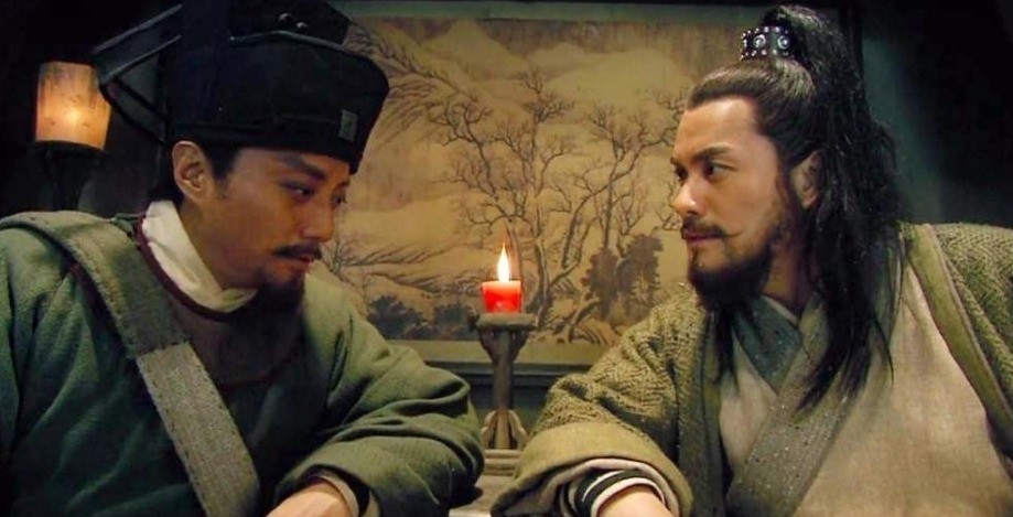 卢俊义@上梁山前他的武功很高,上山后却从不上阵打仗,宋江也拿他没办法