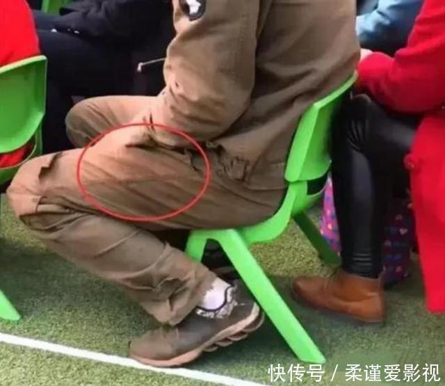 工作服|爸爸穿“工作服”开家长会,引起网友争议:不怕孩子被孤立?