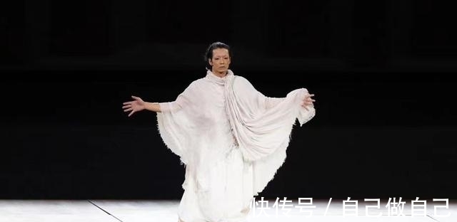 开幕式|东京奥运会开幕式:表演引吐槽,米希亚献唱,中国代表团登场太燃
