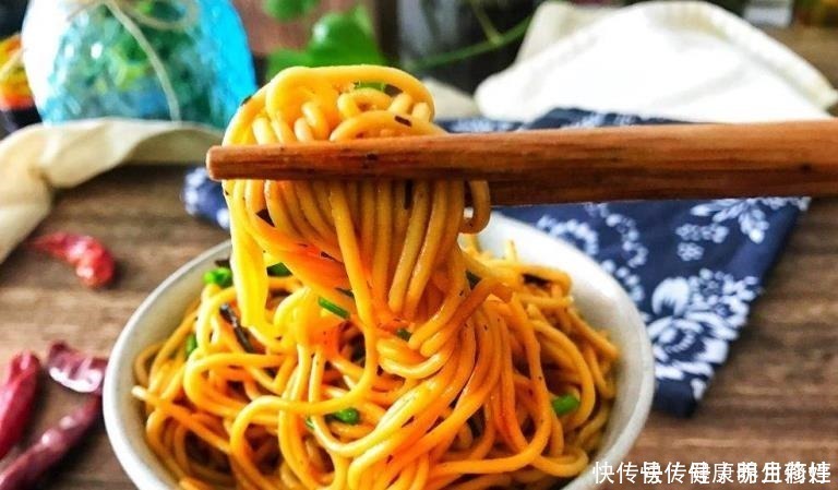 我国“最好吃”的5碗面,南方2碗,北方2碗,最后1碗出乎意料