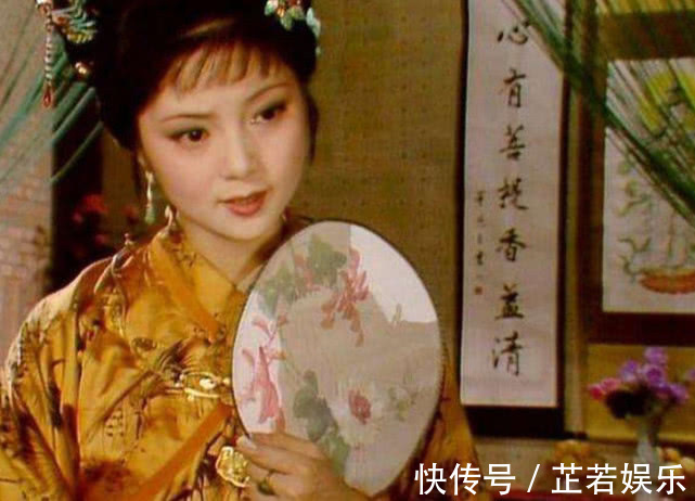 宝钗!黛玉和宝钗谁更适合做管理者看看二小姐受辱后两人的表现便知