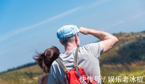 老人|有的老人养老钱并不多，为什么到处旅游？这三个老人说出秘密