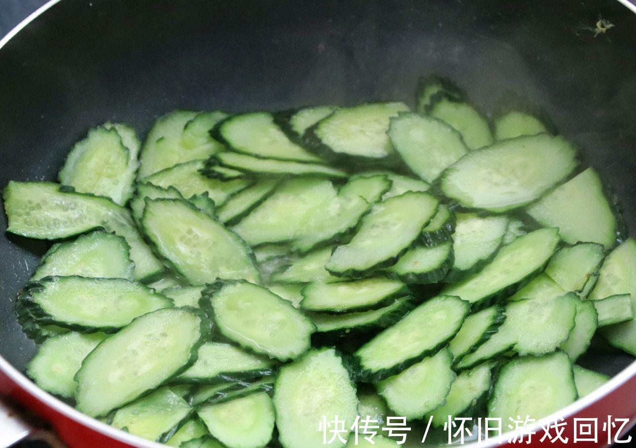 清新爽口的家常菜:黄瓜炒鸡蛋,口感清香软嫩,大雪过后滋补养生