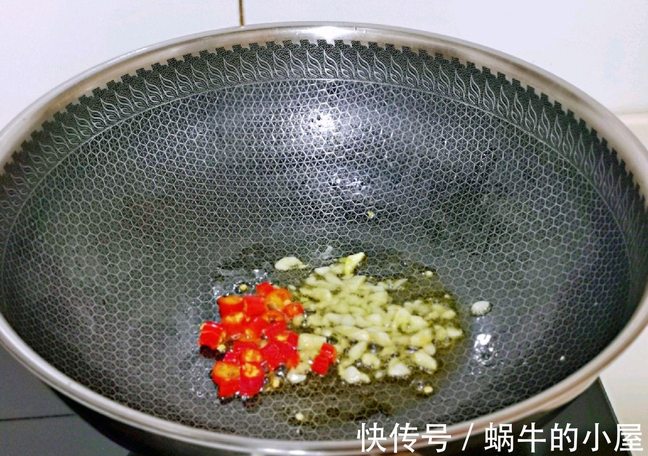 秋天|秋天多给家人吃苦瓜炒蛋,口味清爽,做法很简单,对身体很好