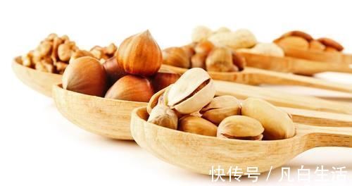 皮脂腺|美丽秀发需要精心护理,还需要补充5种营养素,发质好,更健康