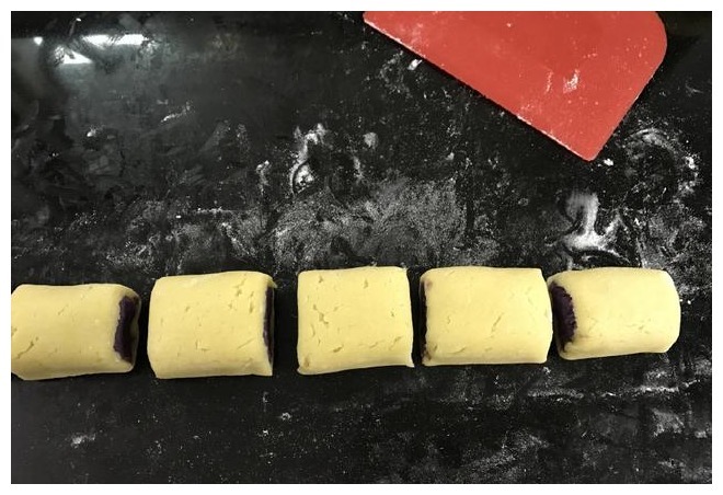 烘焙新手都能做的小甜点,揉一揉就好,酥松香甜,一口一个好过瘾