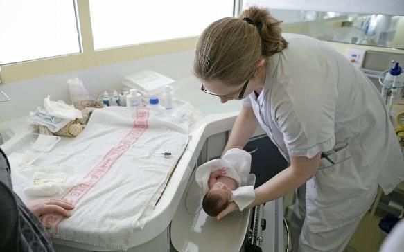 妈妈|宝宝一出生，报出的“体重”有这2个作用，很多妈妈还不知道