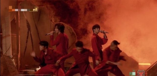 《披荊斬棘的哥哥》這一期太好哭了，四場表演情懷拉滿