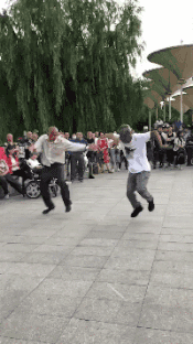 |搞笑GIF:有这样的男朋友,给老娘来一打